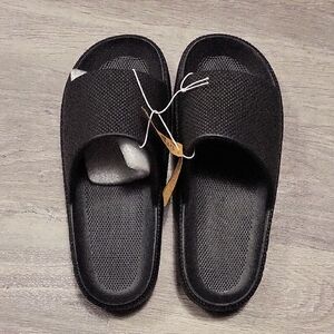 PINK - Victoria Secret Black Slide Sandals Size S( 6-7) Black. NWT